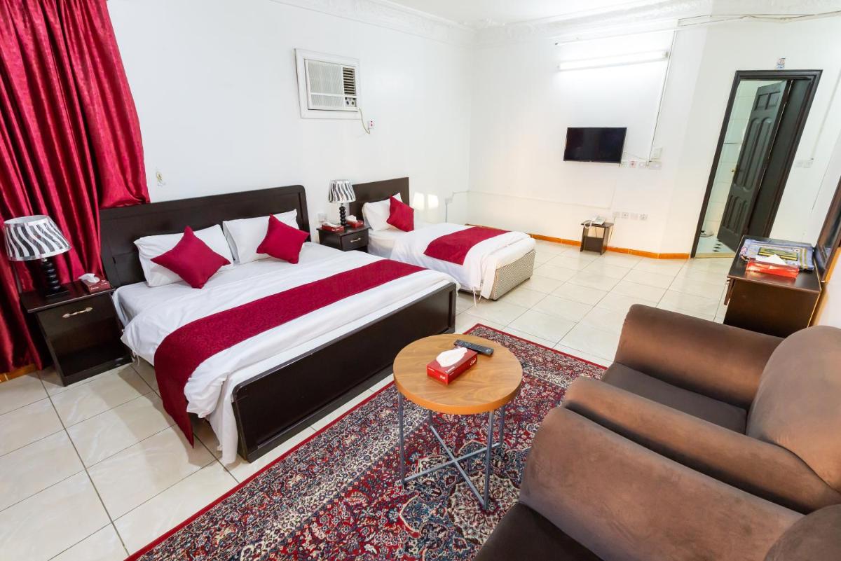 Popular attractions Area Nearby Property